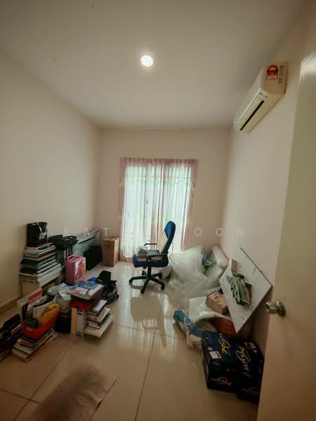Rumah Teres 2-Tingkat untuk Dijual di Bandar Putra Permai (Seri Kembangan) - Katty Soon - PropertyGuru.com.my