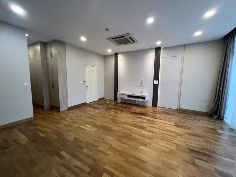 Rumah Teres 2.5-Tingkat untuk Dijual di Kinrara Residence (Puchong) - Mak Oliver - Living Room - PropertyGuru.com.my