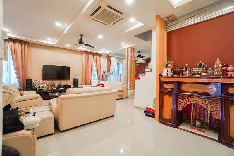 Rumah Berkembar untuk Dijual di Astana Gemilang (Batu Caves) - Fazri . - Living Room - PropertyGuru.com.my