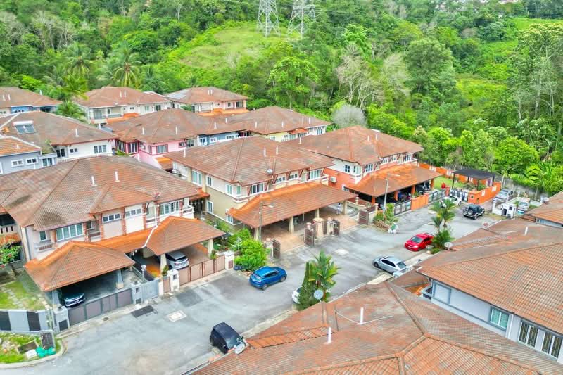 Rumah Berkembar untuk Dijual di Astana Gemilang (Batu Caves) - Fazri . - Exterior - PropertyGuru.com.my