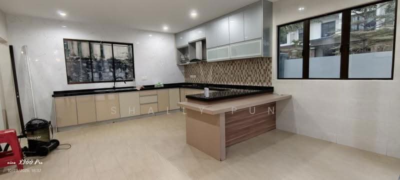 Rumah Teres 2-Tingkat untuk Disewa di Bandar Kinrara (Selangor) - Shally Pun - Kitchen - PropertyGuru.com.my