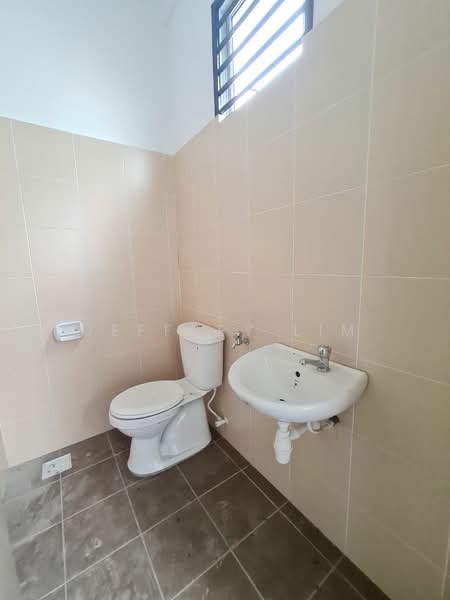 2-storey Terraced House for Sale in Taman Pulai Mutiara (Iskandar Puteri (Nusajaya)) - Jeffrey Lim - Bathroom - PropertyGuru.com.my