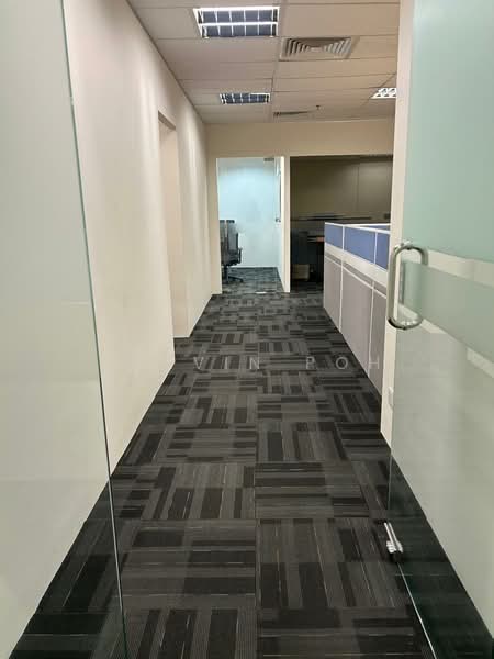 Office for Rent in Mont Kiara (Kuala Lumpur) - Calvin Poh - Corridor - PropertyGuru.com.my