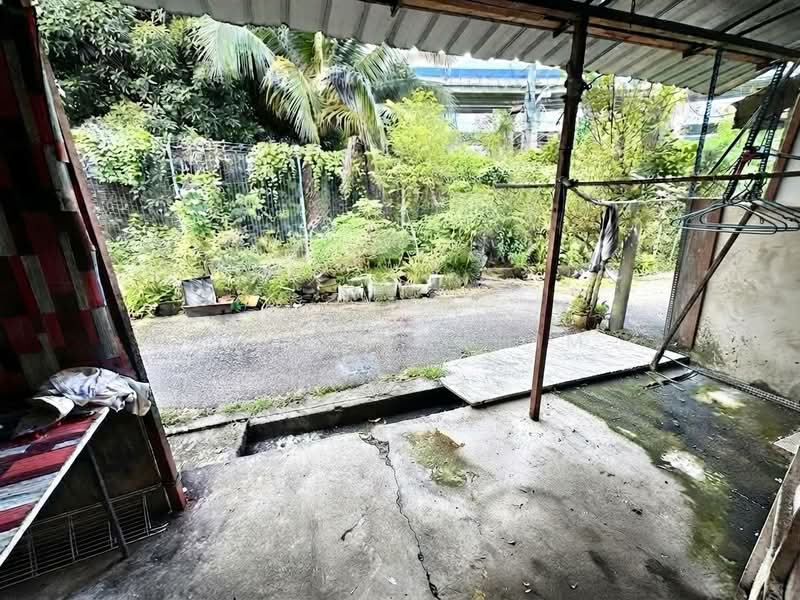 2-storey Terraced House for Sale in Batu 9 (Cheras) - Azli Ibrahim - Exterior - PropertyGuru.com.my