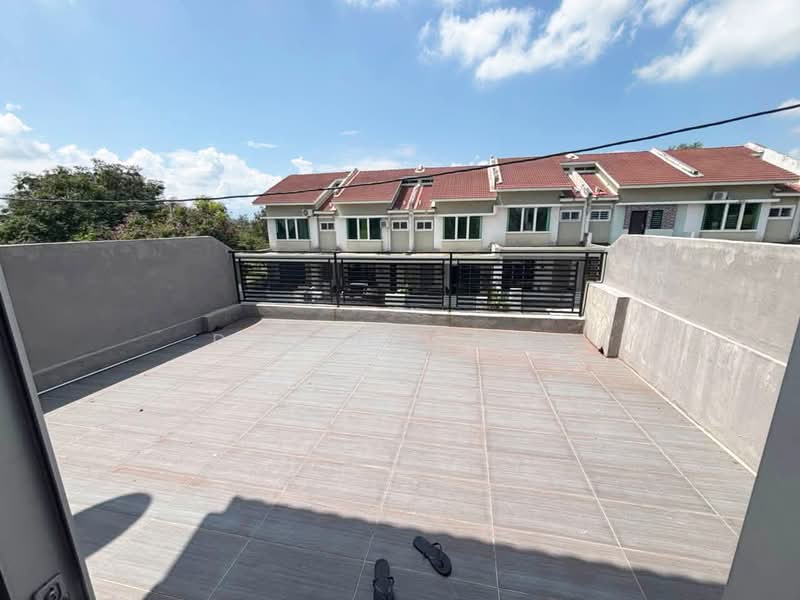 2-storey Terraced House for Sale in Lahat (Perak) - David Wong - PropertyGuru.com.my