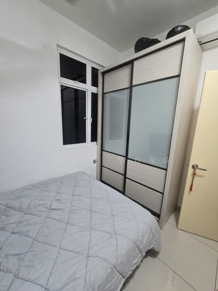 Kediaman Servis untuk Dijual di Twin Danga Residence - Steve Wong - Bedroom - PropertyGuru.com.my