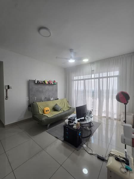 Kediaman Servis untuk Dijual di Twin Danga Residence - Steve Wong - Living Room - PropertyGuru.com.my