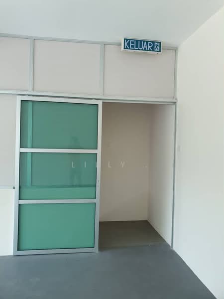 Shop / Office untuk Disewa di Taman Kenari (Sungai Ara) - Lilly . - Entrance - PropertyGuru.com.my