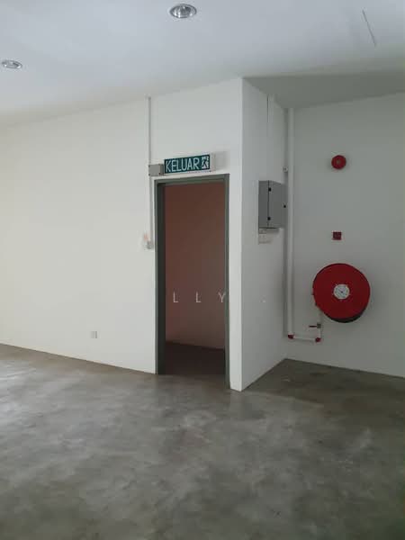 Shop / Office untuk Disewa di Taman Kenari (Sungai Ara) - Lilly . - Interior - PropertyGuru.com.my