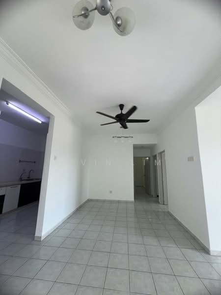 Condominium for Sale at Vistaria Condominium - Kevin Lim - Kitchen - PropertyGuru.com.my