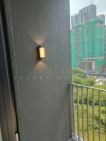 Kediaman Servis untuk Disewa di Residensi Ava @ Kiara Bay - Jayden Chong - Balcony - PropertyGuru.com.my