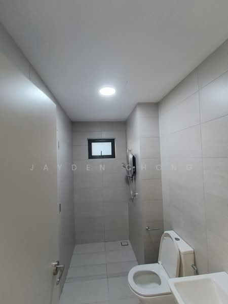 Kediaman Servis untuk Disewa di Residensi Ava @ Kiara Bay - Jayden Chong - Bathroom - PropertyGuru.com.my