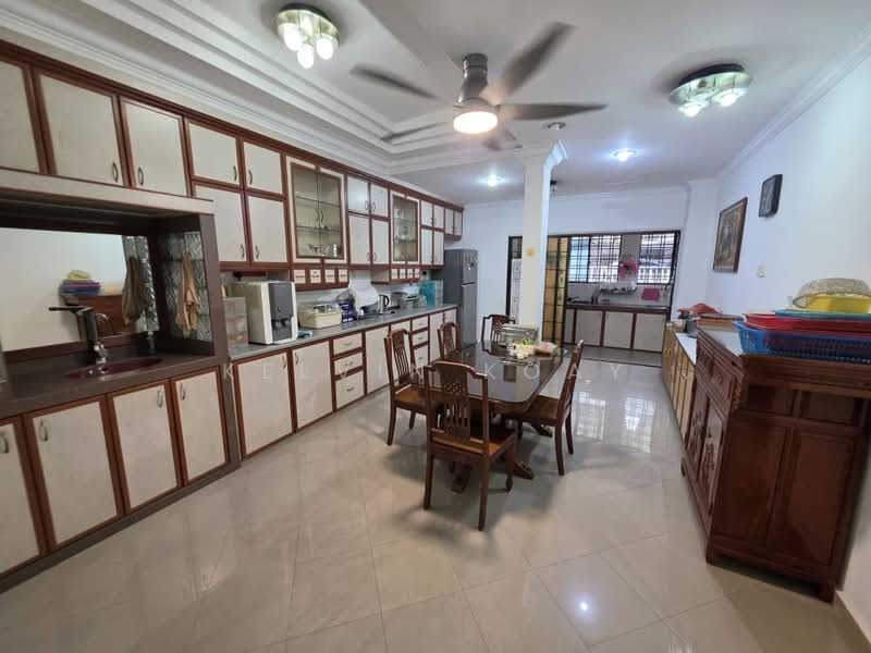 Rumah Teres 2-Tingkat untuk Dijual di Taman Desa Harmoni (Masai) - Kelvin Koay - Kitchen - PropertyGuru.com.my
