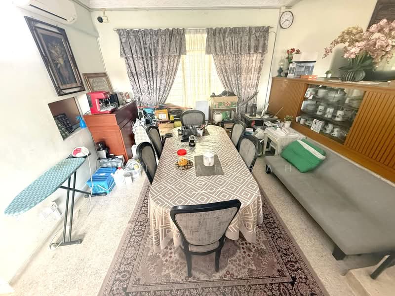 Bungalow House for Sale in Seksyen 14 (Petaling Jaya) - Aimi Mahirah - Dining Room - PropertyGuru.com.my