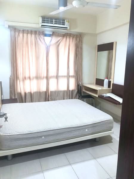 Service Residence for Sale at D'Alamanda - Kew . - Bedroom - PropertyGuru.com.my