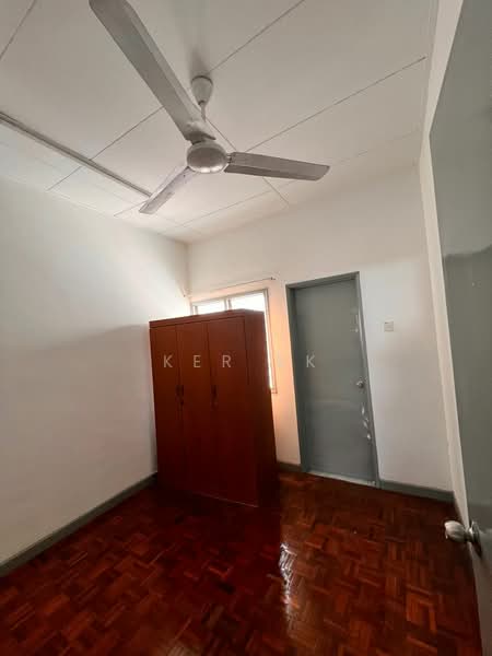 Rumah Teres untuk Disewa di Usj 12 (Subang Jaya) - Ker KK - Bedroom - PropertyGuru.com.my
