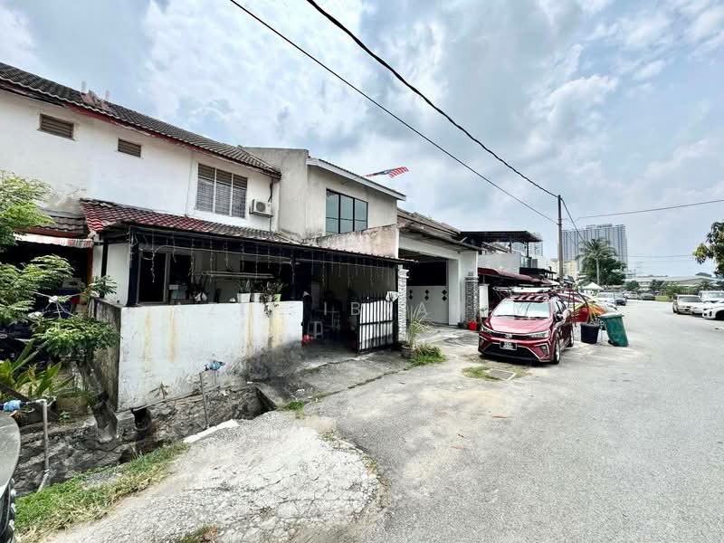 Rumah Teres 2-Tingkat untuk Dijual di Taman Impian Ehsan (Balakong) - Azli Ibrahim - Exterior - PropertyGuru.com.my