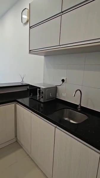 Kediaman Servis untuk Disewa di Desa Green - JJ Lim - Kitchen - PropertyGuru.com.my