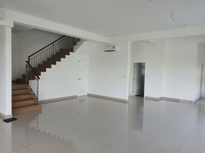 Link Bungalow for Sale in Petaling Jaya (Selangor) - Ken Yoong - Living Room - PropertyGuru.com.my