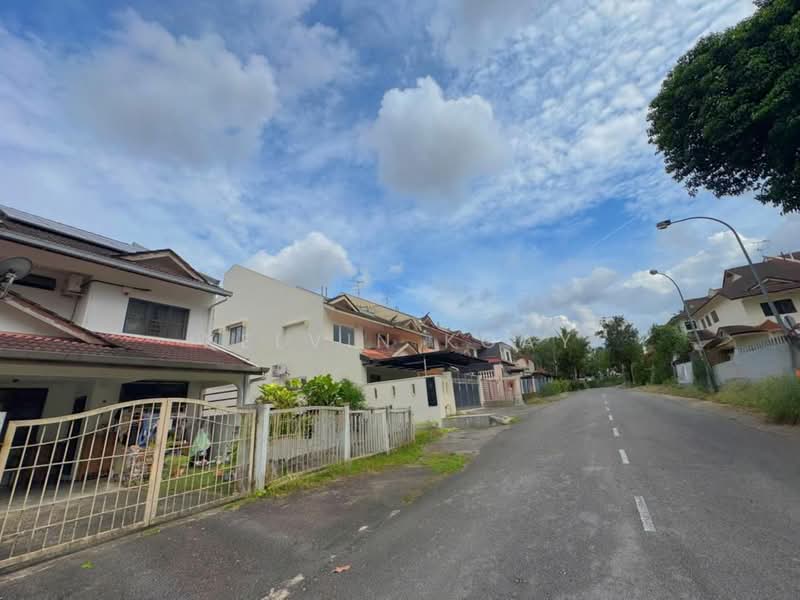 2-storey Terraced House for Sale in Taman Mount Austin (Tebrau) - Kelvin Koay - Exterior - PropertyGuru.com.my