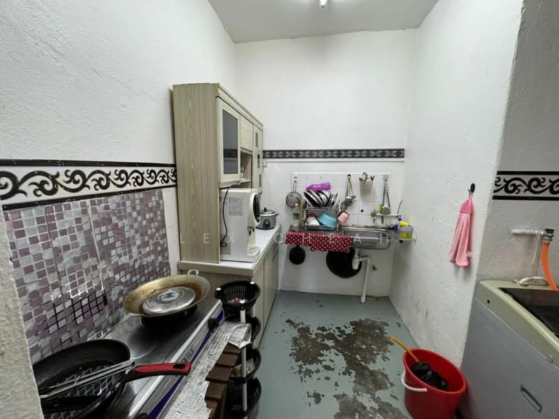 Rumah Flat untuk Dijual di Desa Mawar - Alex Cheah - Kitchen - PropertyGuru.com.my