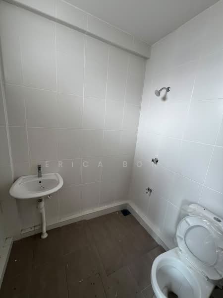 2-storey Terraced House for Sale in Kuching (Sarawak) - Erica Bong - Bathroom - PropertyGuru.com.my