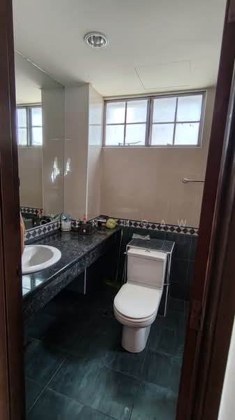 Condominium for Rent at Tiara Damansara - Chen Hoaw - Bathroom - PropertyGuru.com.my