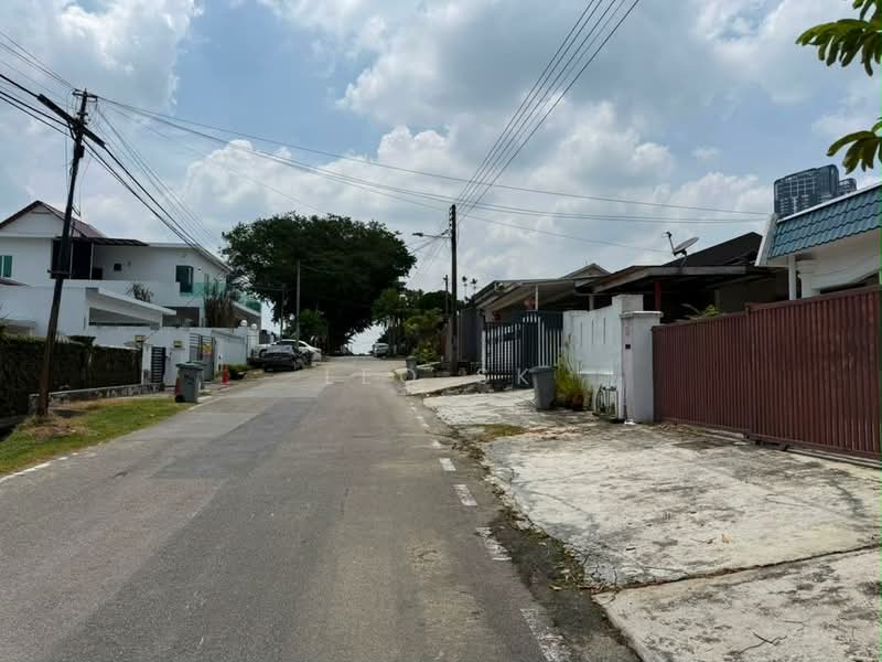 1.5-storey Terraced House for Sale in Johor Bahru (Johor) - Leo SK - Exterior - PropertyGuru.com.my