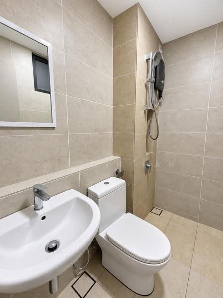 Service Residence for Rent at Setia City Residences - Ai Chin Tan - Bathroom - PropertyGuru.com.my