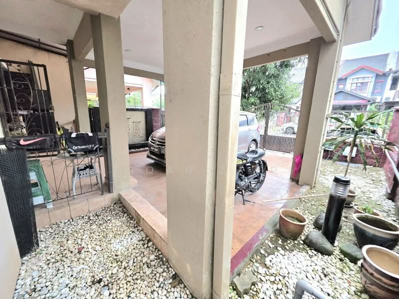 2-storey Terraced House for Sale in Bukit Jelutong (Shah Alam) - Afiqah zaidi - Exterior - PropertyGuru.com.my