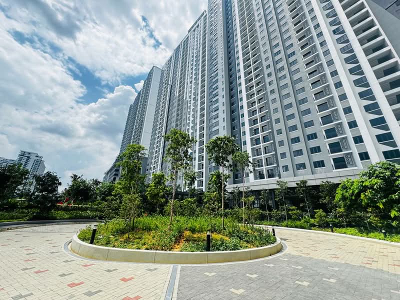 Kediaman Servis untuk Dijual di Aster Hill - Yasmin Sulaiman - Exterior - PropertyGuru.com.my