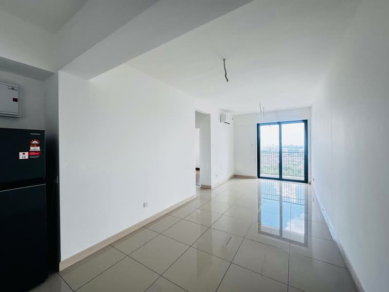 Kediaman Servis untuk Dijual di Aster Hill - Yasmin Sulaiman - Living Room - PropertyGuru.com.my