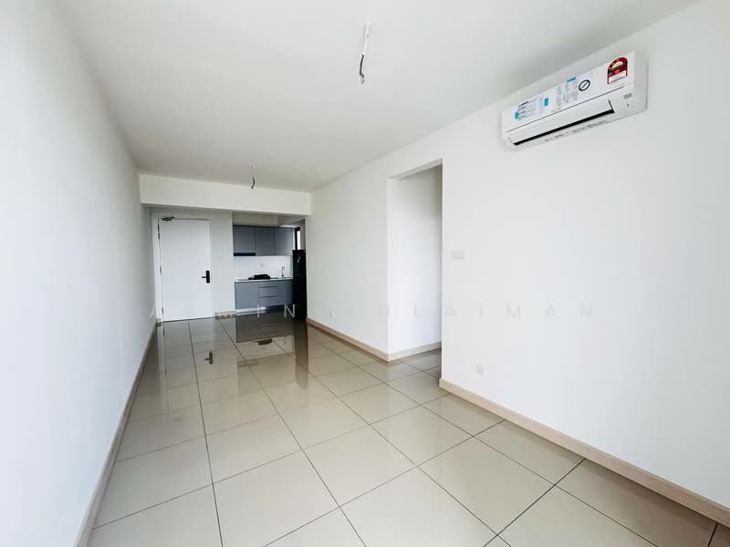 Kediaman Servis untuk Dijual di Aster Hill - Yasmin Sulaiman - Living Room - PropertyGuru.com.my