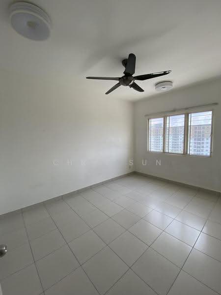 Pangsapuri untuk Dijual di Seri Jati - Chris Sun - Bedroom - PropertyGuru.com.my