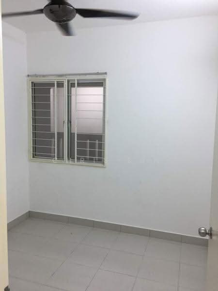 Pangsapuri untuk Dijual di Seri Jati - Chris Sun - Bedroom - PropertyGuru.com.my