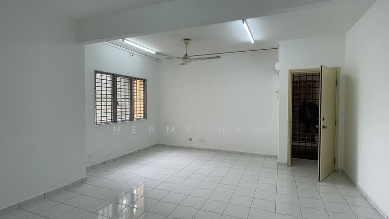Apartment for Rent at Pangsapuri Sri Baiduri - Herme Hew - Interior - PropertyGuru.com.my