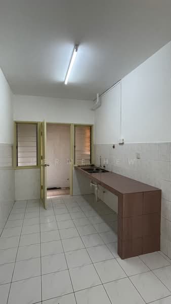Apartment for Rent at Pangsapuri Sri Baiduri - Herme Hew - Kitchen - PropertyGuru.com.my