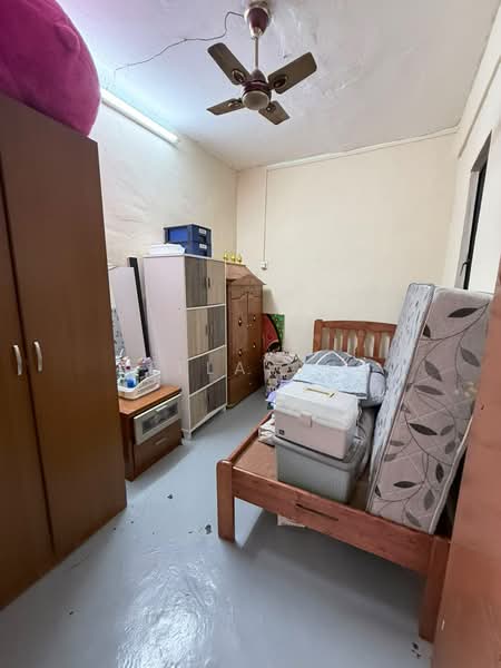 Rumah Teres 1-Tingkat untuk Disewa di Taman Johor Jaya (Johor Bahru) - Bella Ong - Bedroom - PropertyGuru.com.my
