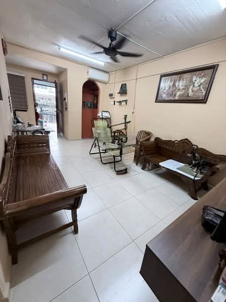 Rumah Teres 1-Tingkat untuk Disewa di Taman Johor Jaya (Johor Bahru) - Bella Ong - Living Room - PropertyGuru.com.my