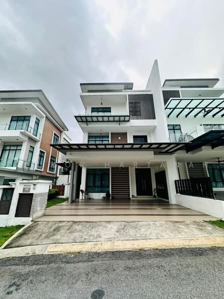 Semi-Detached House for Sale in Taman Melawati (Ulu Kelang) - Syukor Hartanah - Exterior - PropertyGuru.com.my