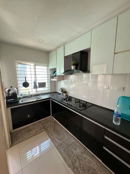 Rumah Bandar untuk Disewa di Kajang (Selangor) - Philip Ng - Kitchen - PropertyGuru.com.my
