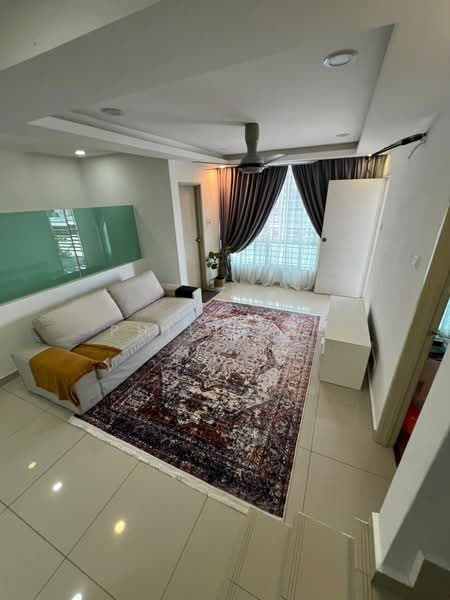 Rumah Bandar untuk Disewa di Kajang (Selangor) - Philip Ng - Living Room - PropertyGuru.com.my