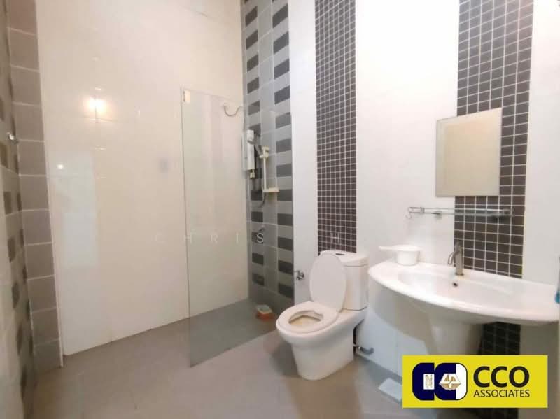 2-storey Terraced House for Sale in Taman Silibin Ria (Ipoh) - Chris Chin - Bathroom - PropertyGuru.com.my