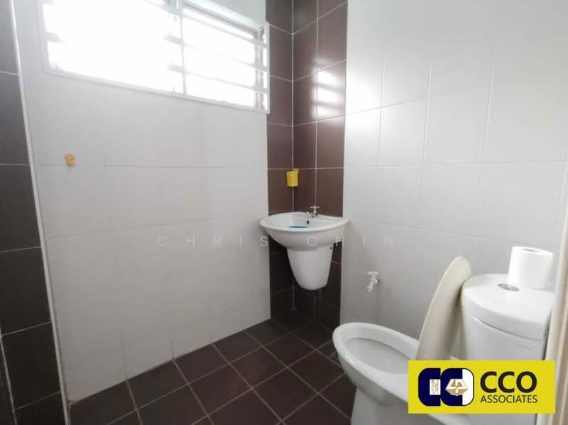 2-storey Terraced House for Sale in Taman Silibin Ria (Ipoh) - Chris Chin - Bathroom - PropertyGuru.com.my