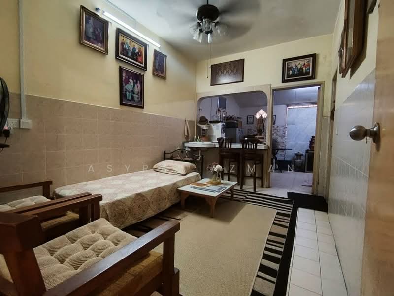 2-storey Terraced House for Sale in Bandar Tun Hussein Onn (Cheras) - Asyraf Azman - Living Room - PropertyGuru.com.my