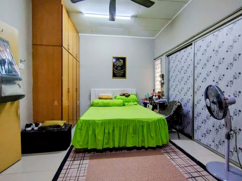2-storey Terraced House for Sale in Bandar Tun Hussein Onn (Cheras) - Asyraf Azman - Bedroom - PropertyGuru.com.my