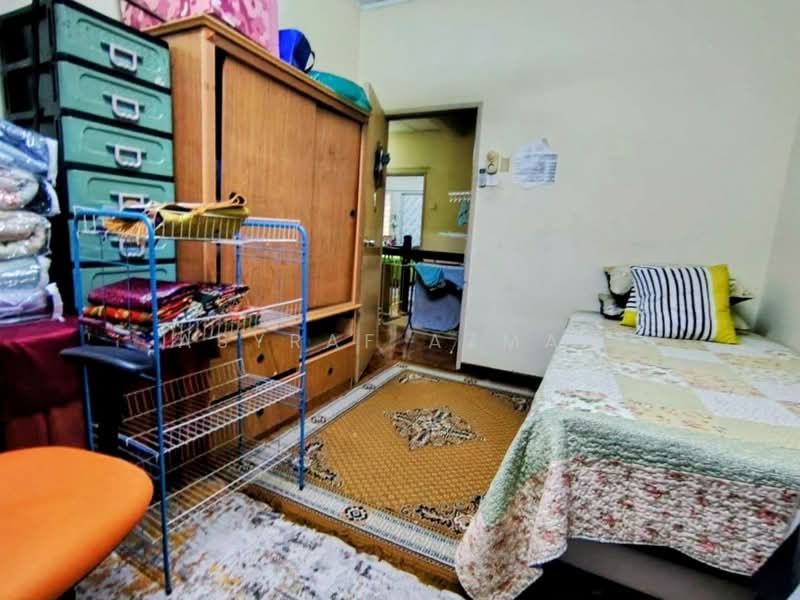 2-storey Terraced House for Sale in Bandar Tun Hussein Onn (Cheras) - Asyraf Azman - Bedroom - PropertyGuru.com.my