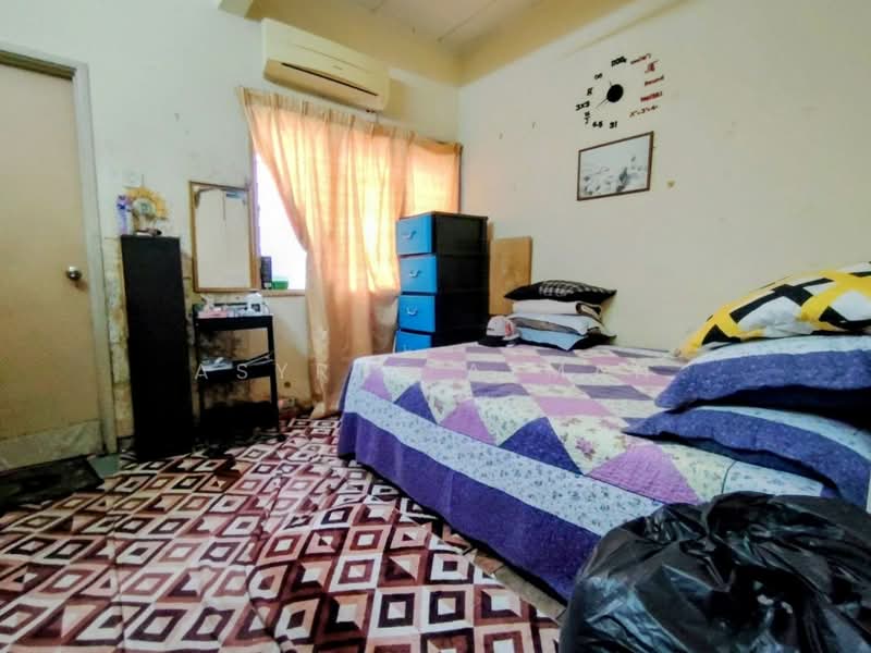 2-storey Terraced House for Sale in Bandar Tun Hussein Onn (Cheras) - Asyraf Azman - Bedroom - PropertyGuru.com.my