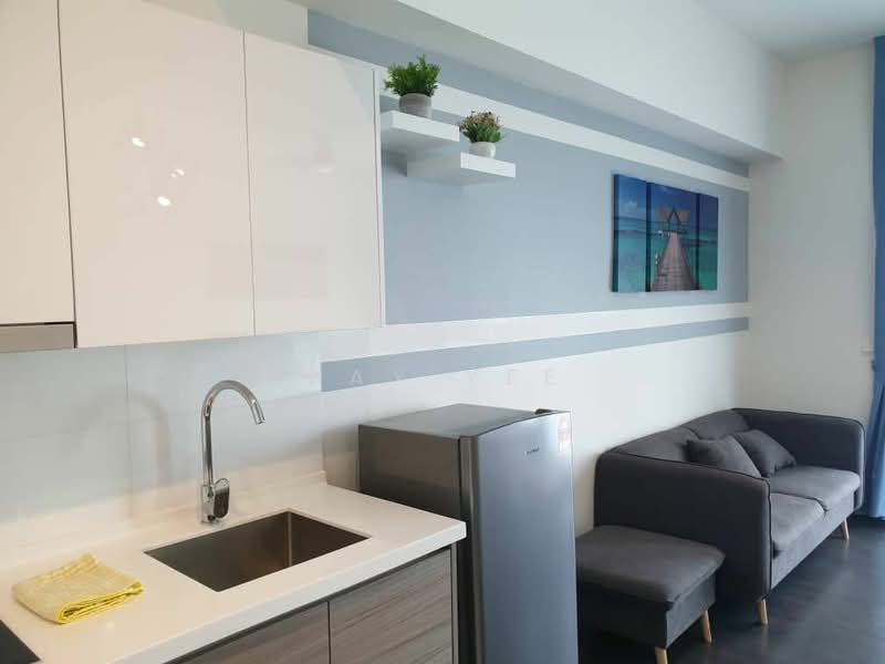 Service Residence for Rent at 28 Boulevard - Max Yee - Living Room - PropertyGuru.com.my