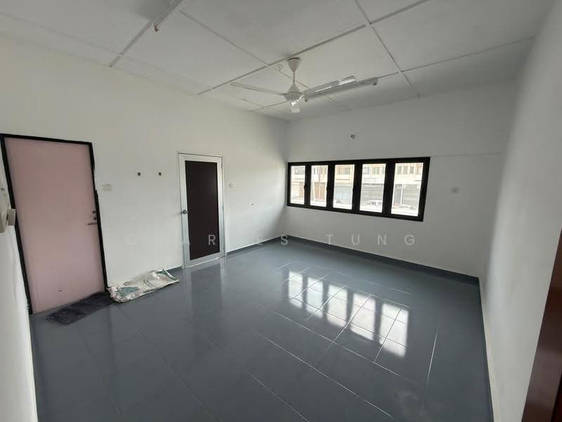 Bungalow House untuk Disewa di Pekan Dengkil (Dengkil) - Charles Tung - Interior - PropertyGuru.com.my
